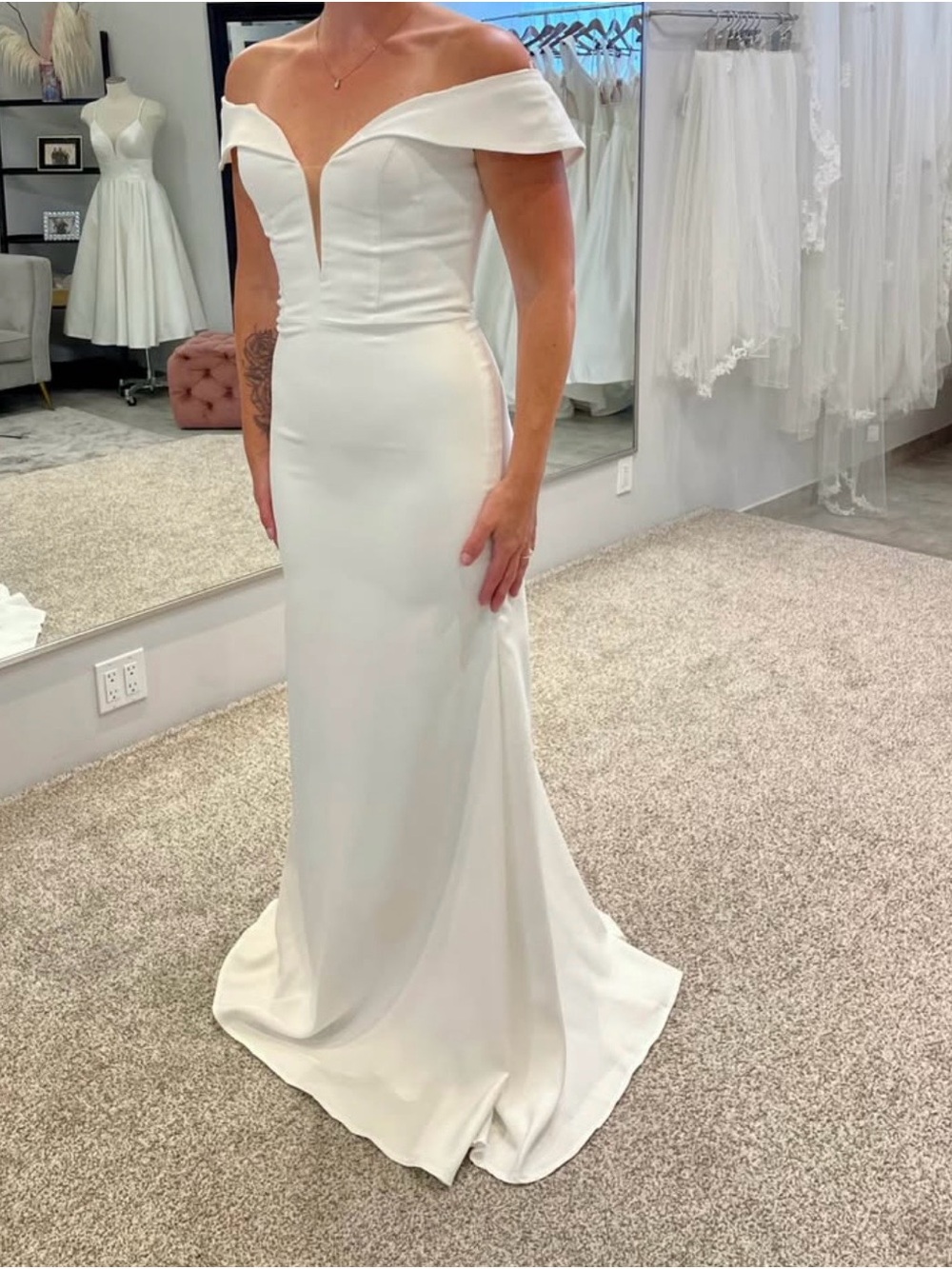 Off-Shoulder Sweetheart White Wedding Dress